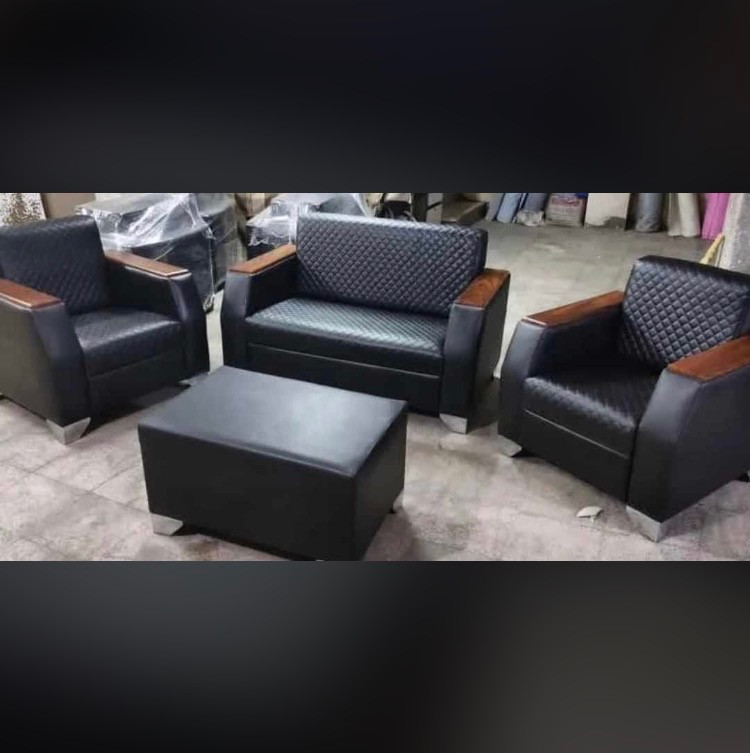 مبل اداری رز برند ثنکو ۲۳۵۴ مبل اداری کف فوم چرم رویال دوخت لوزی