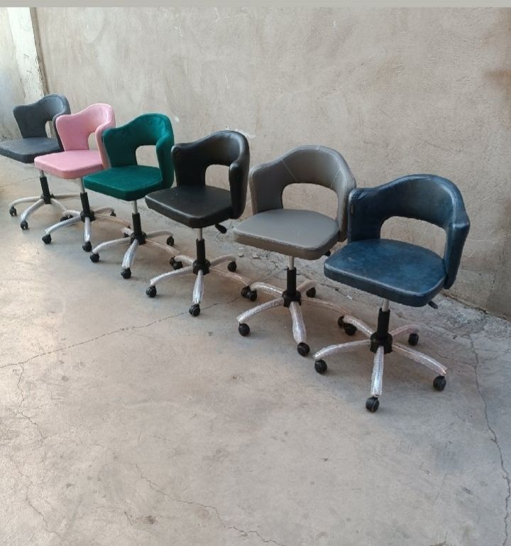 صندلی کلاسیک استادکار برند ثنکو ۲۳۶۵ چرم رویال